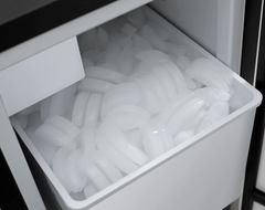 15 Inch Wide 20 Lbs. Capacity Built-In Ice Maker with 25 Lbs. Daily Ice Production