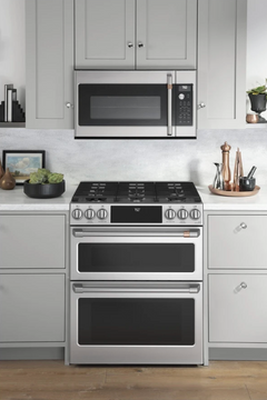 30 Inch Wide 6.7 Cu. Ft. Slide In Gas Range with Convection and Griddle