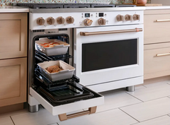 48 Inch Wide Smart Dual-Fuel Professional Range with 6 Burners and Griddle