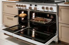 48 Inch Wide Smart Dual-Fuel Professional Range with 6 Burners and Griddle